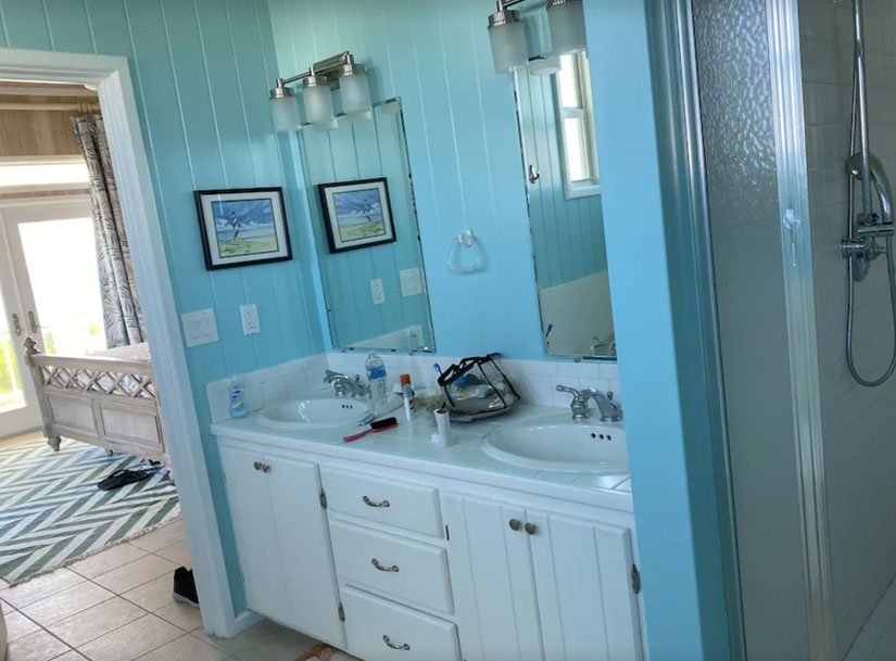 Barefoot Beach downstairs master bathroom