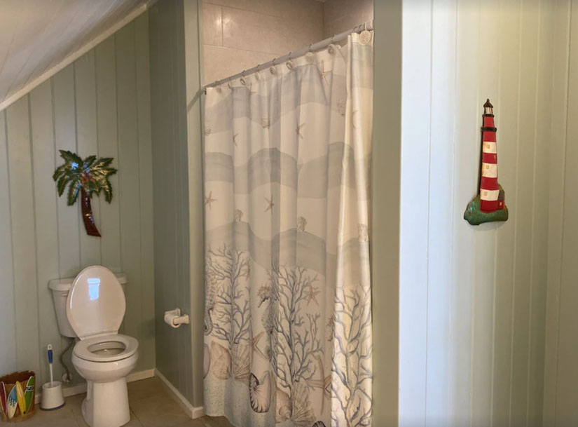 Barefoot Beach upstairs master bathroom